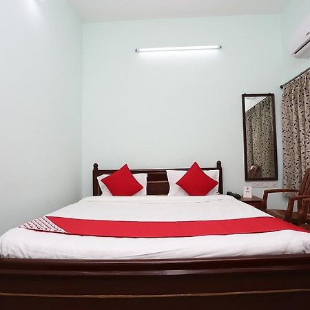 Hotel Lovely Inn ! Puri Purî Extérieur photo