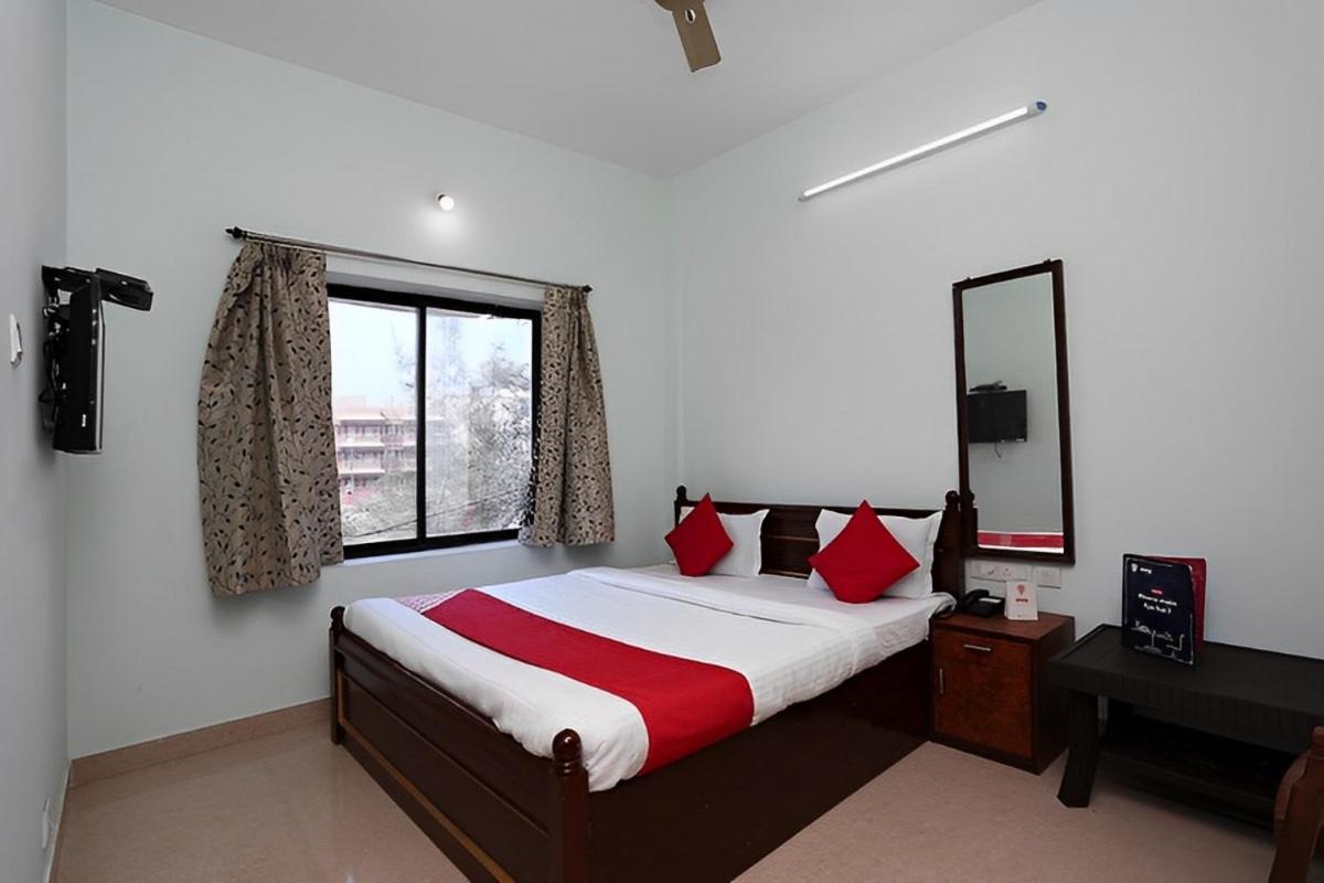 Hotel Lovely Inn ! Puri Purî Extérieur photo
