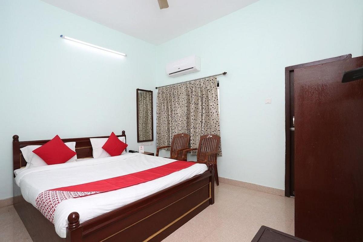 Hotel Lovely Inn ! Puri Purî Extérieur photo